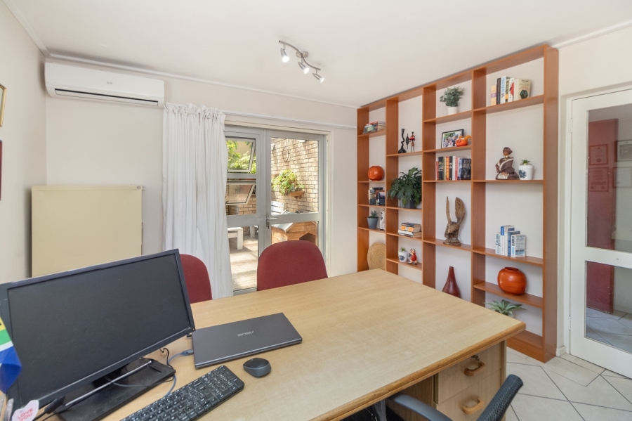 4 Bedroom Property for Sale in Fish Hoek Western Cape